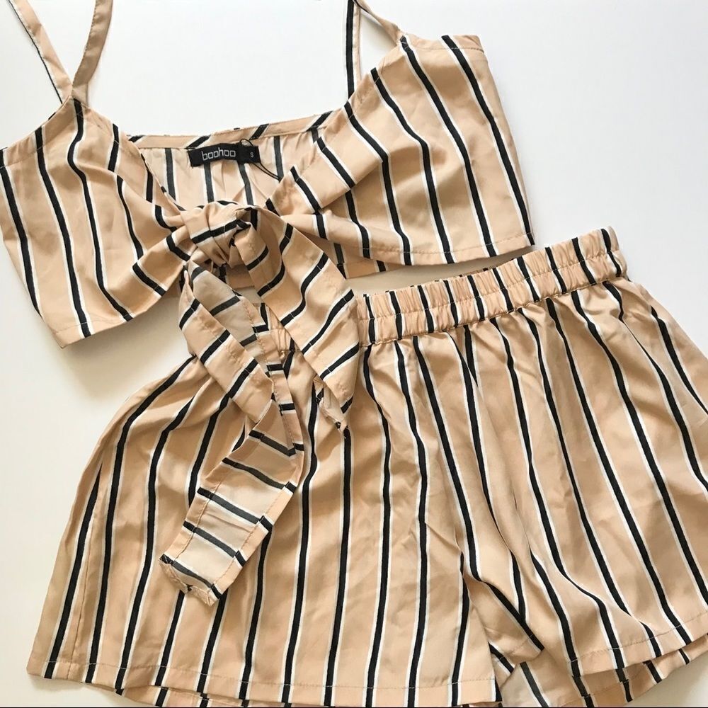 NWT Boohoo Striped Crop Top & Short Set